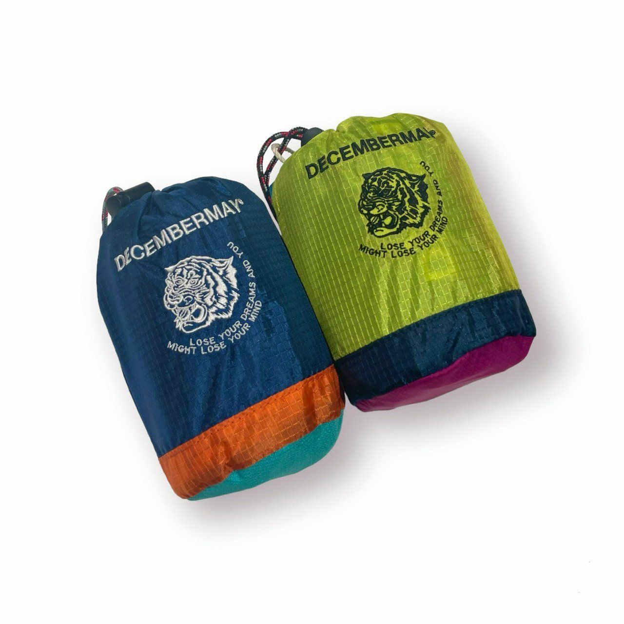Pocketable travel cover | DECEMBERMAY