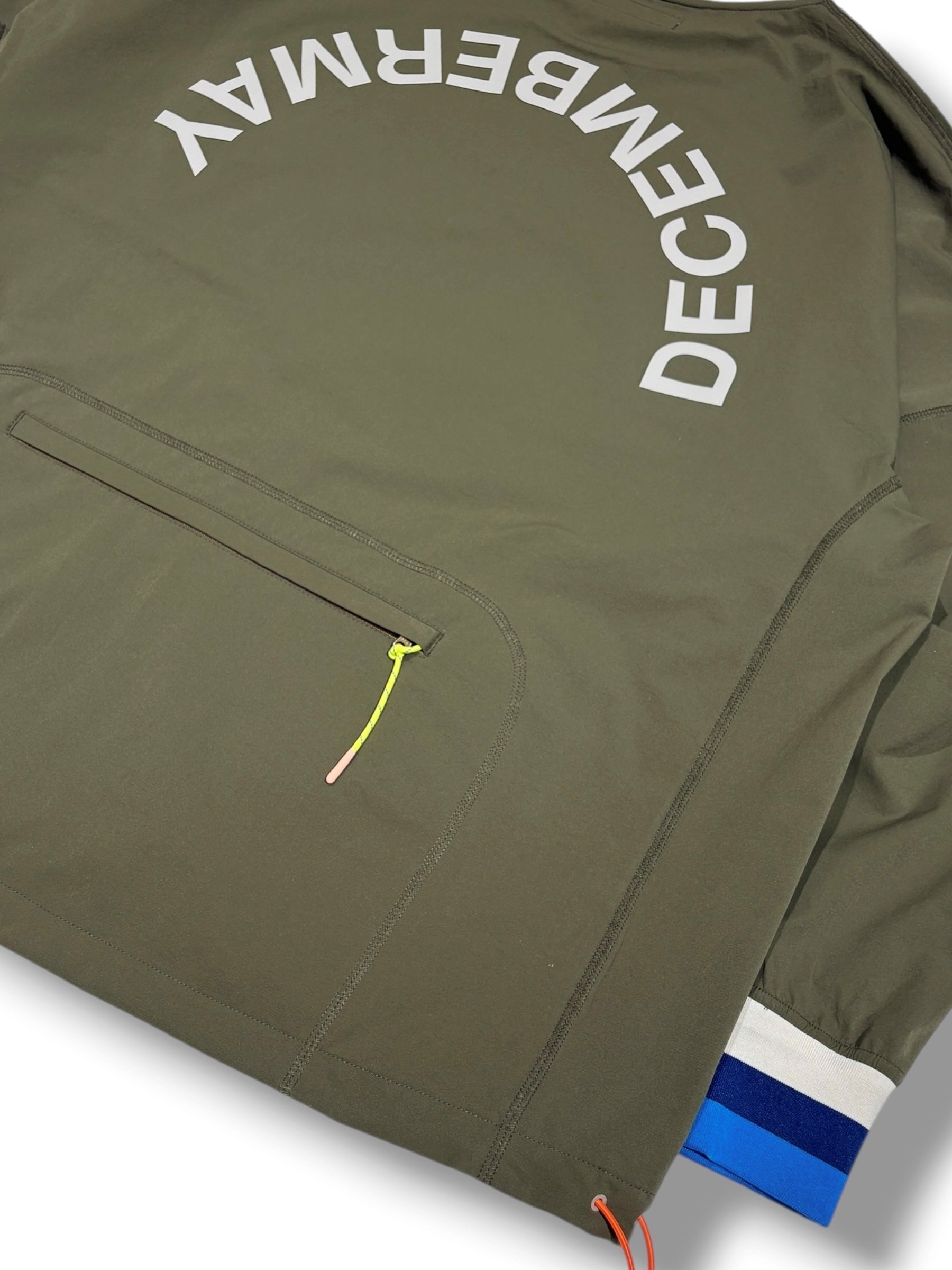新色登場！】Water repellent agile shirt / WOMEN | DECEMBERMAY