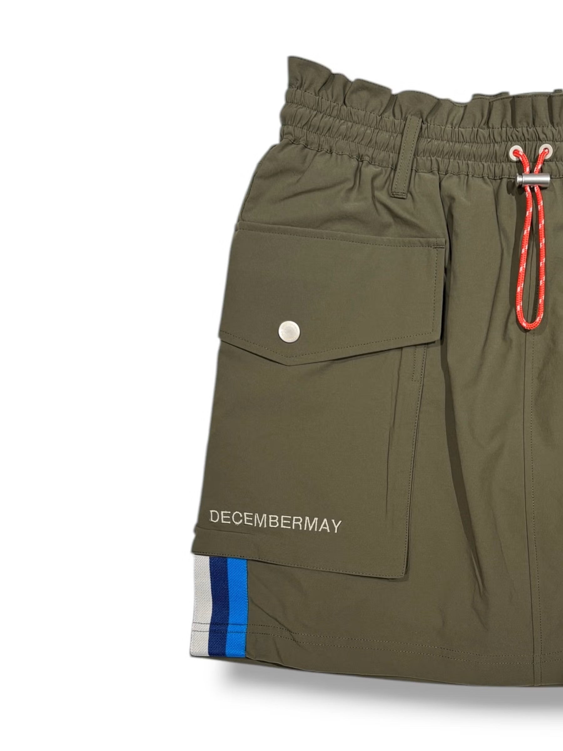 Water repellent agile skirt/WOMAN | DECEMBERMAY